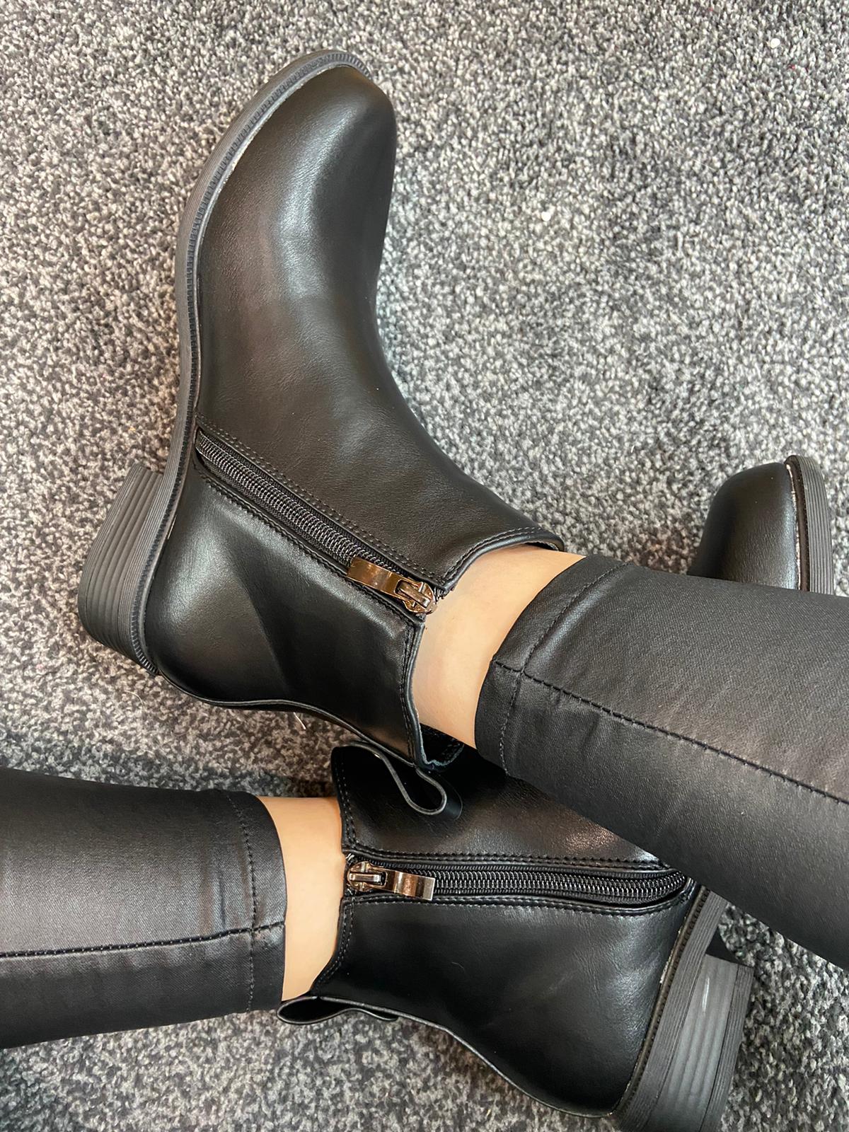 Stacey Black Boots | missme.ie